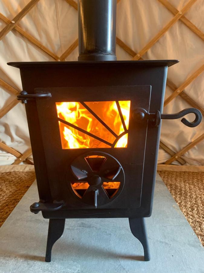 The Yurt At Worcesters Farm Canterbury Bagian luar foto