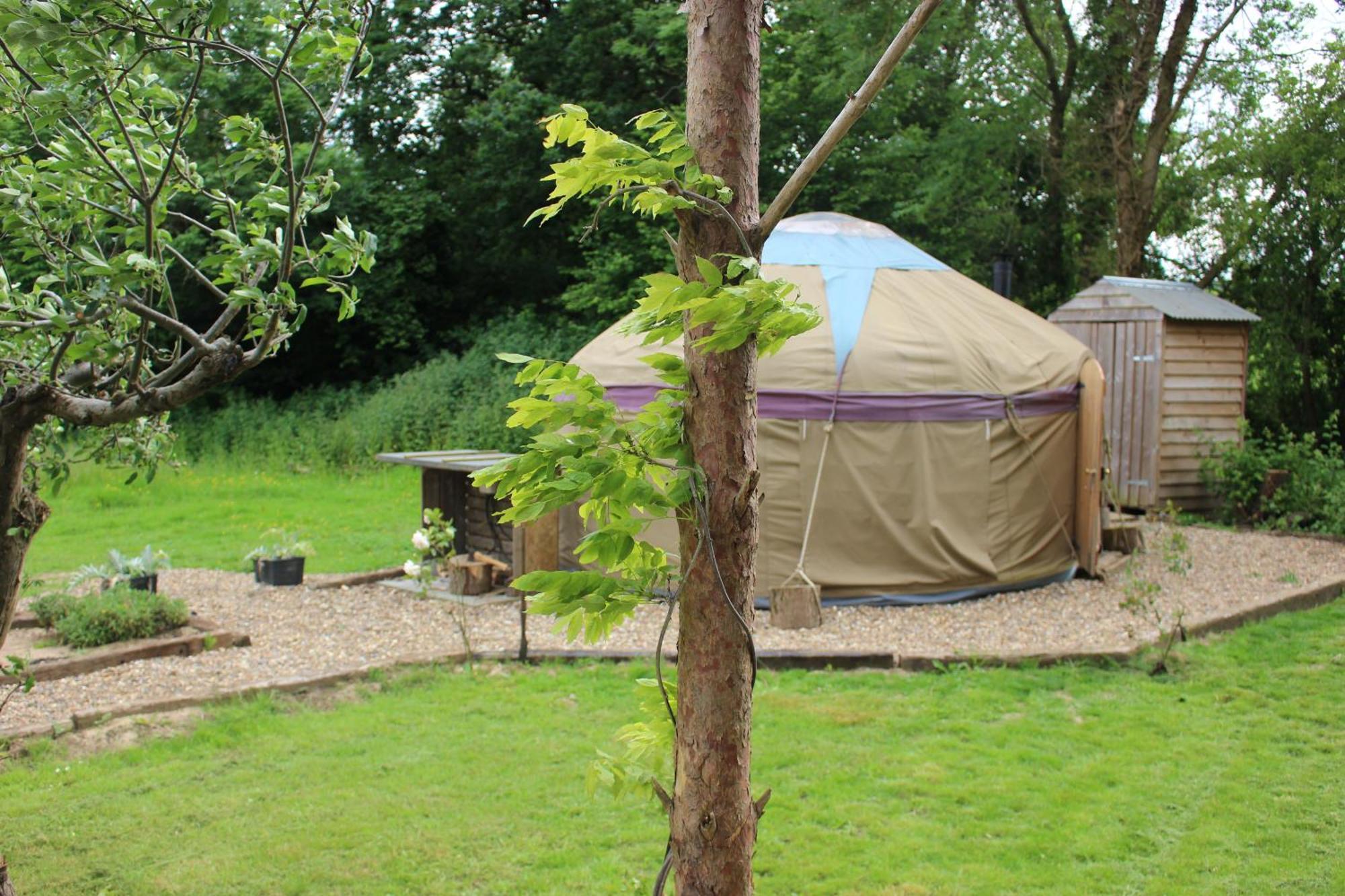 The Yurt At Worcesters Farm Canterbury Bagian luar foto
